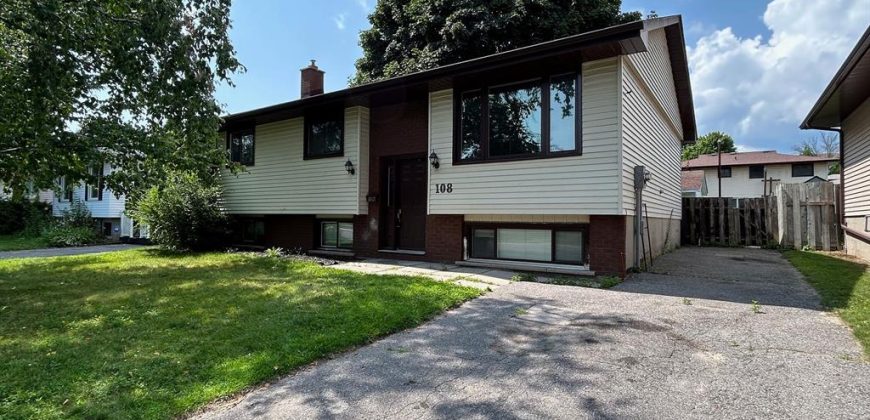 5 bedroom 2 bathroom home for sale. 108 Nicholas Street, Quinte West, On. $524,900