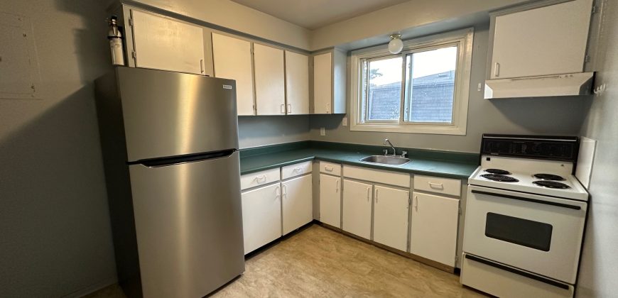 2 bedroom 1 bathroom apt for rent. 29 McNichol Ave Unit #6, Quinte West. $1,875