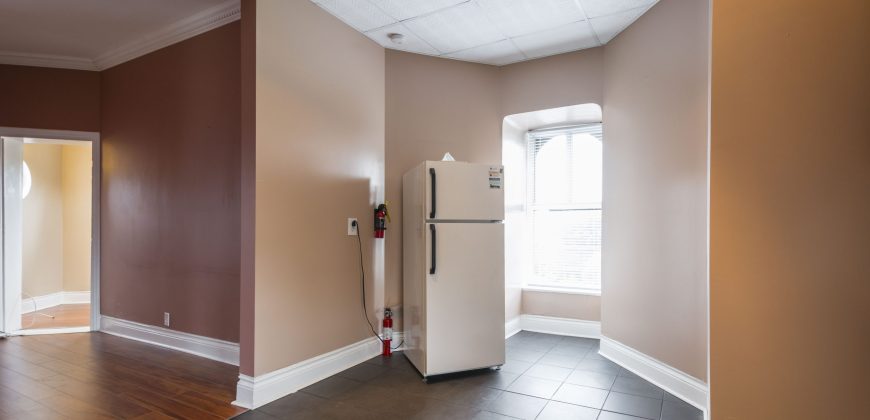 2 bedroom + den Apartment for rent. 116 King St #5, Quinte West, On. $1,890+ hydro and water