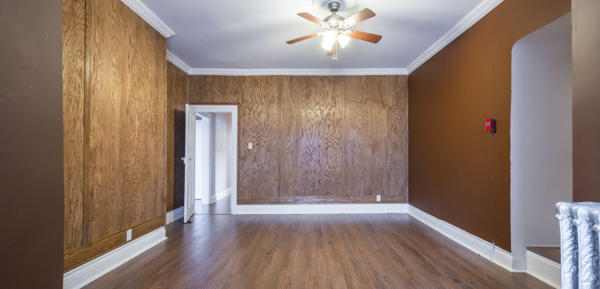 2 bedroom + den Apartment for rent. 116 King St #5, Quinte West, On. $1,890+ hydro and water