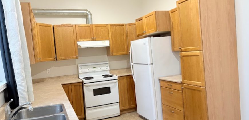 25 Manley Drive, Belleville, On. 7300+sq.ft 4 Plex for Sale $699,000