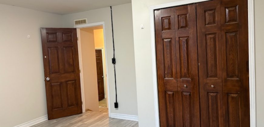 25 Manley Drive, Belleville, On. 7300+sq.ft 4 Plex for Sale $699,000