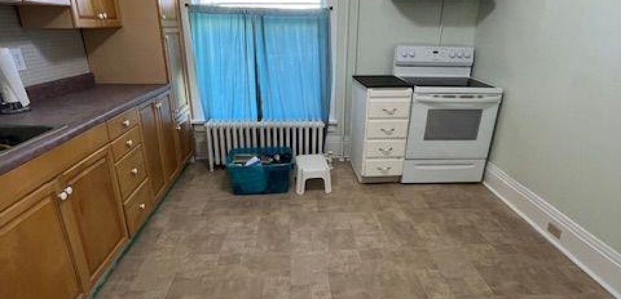 Turn key 4 plex for sale. 263 Dundas Street W, Quinte West, On. $689,000