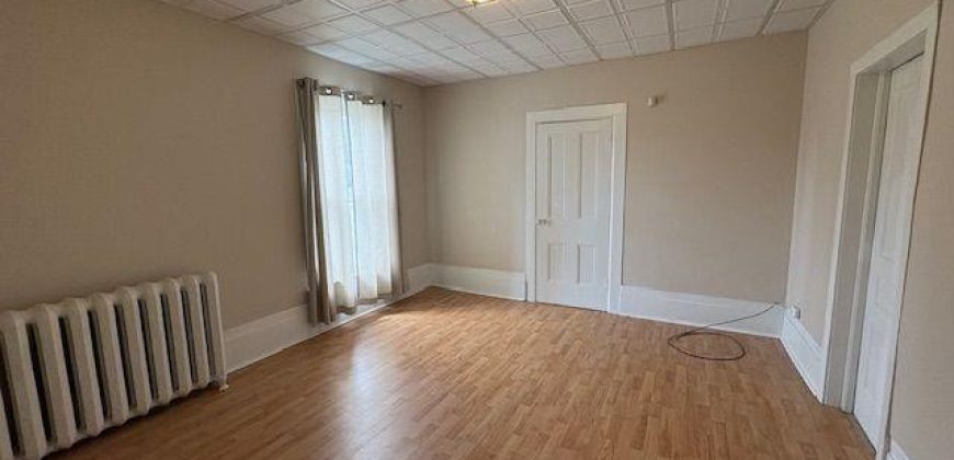 1 bedroom 1 bathroom apt for rent. 116 King Street Unit #3, Quinte West. $1750.00 + hydro and water