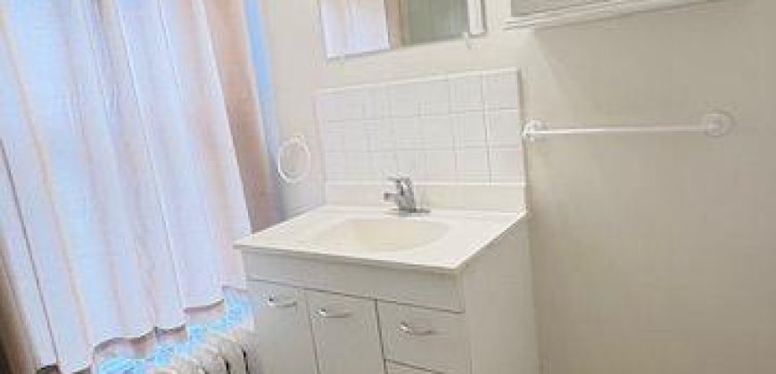1 bedroom 1 bathroom apt for rent. 116 King Street Unit #3, Quinte West. $1750.00 + hydro and water