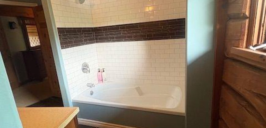 3 bedroom 3 bathroom home for sale. 1403B Crookston Road, Centre Hastings, On. $529,900
