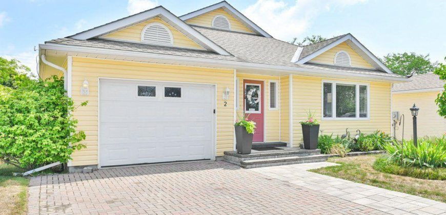 2 bedroom 2 bathroom house for sale. 2 Heritage Drive, Prince Edward County, On.  $489,900