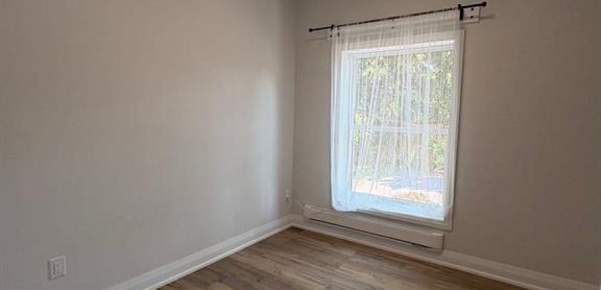 2 bedroom 1 bathroom apt for rent. 22 McGill Street Unit #3, Quinte West, On. $1950+