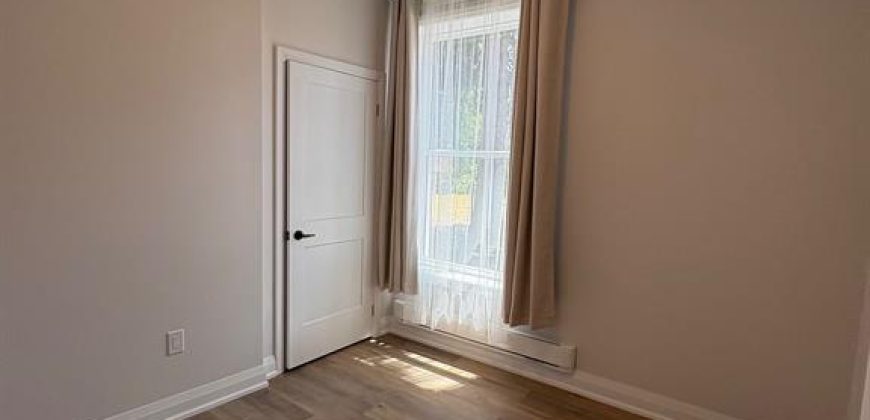 2 bedroom 1 bathroom APT for rent. 22 McGill Street Unit #1, Quinte West, On. $1999.00+