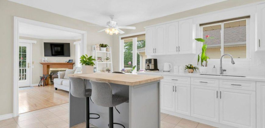 2 bedroom 2 bathroom house for sale. 2 Heritage Drive, Prince Edward County, On.  $489,900
