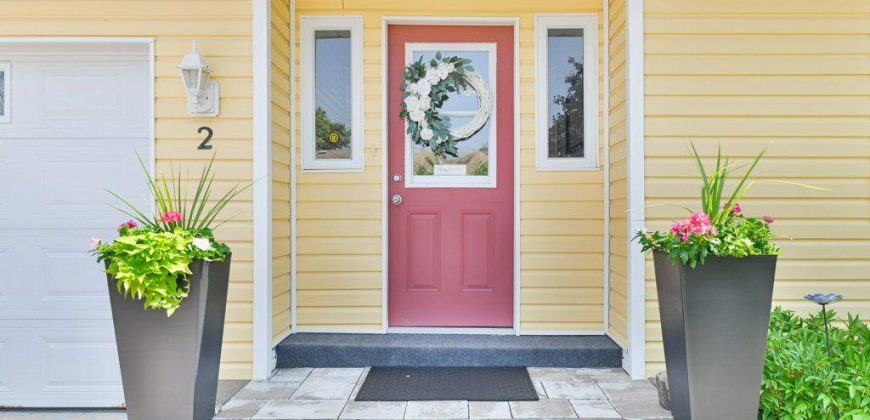 2 bedroom 2 bathroom house for sale. 2 Heritage Drive, Prince Edward County, On.  $489,900