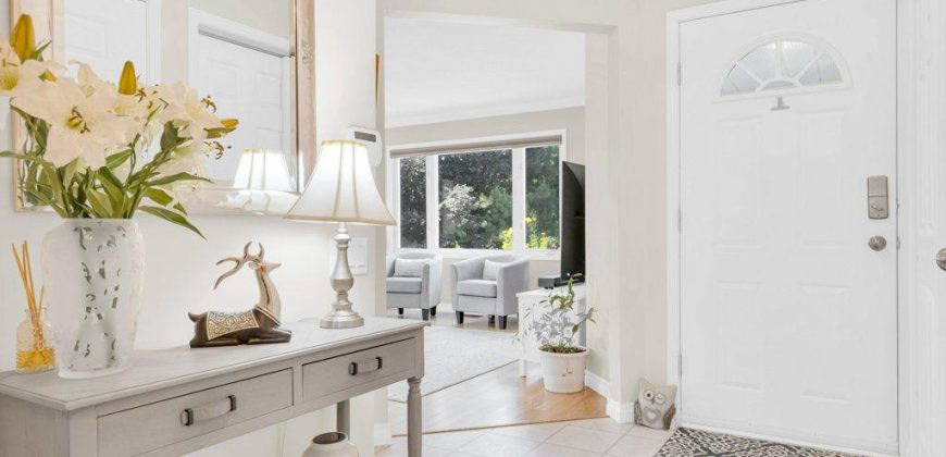 2 bedroom 2 bathroom house for sale. 2 Heritage Drive, Prince Edward County, On.  $489,900