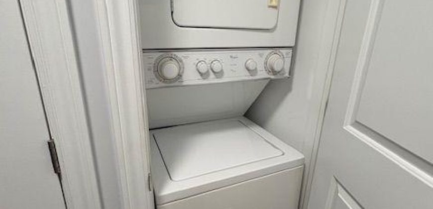 2 bedroom apt for rent. 198 Dundas Street E, Quinte West. $1650+hydro and water