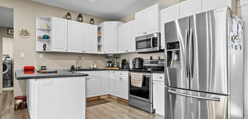 4 bedroom 2 bathroom house for sale. 108 Dundas St, Deseronto, On. $599,900