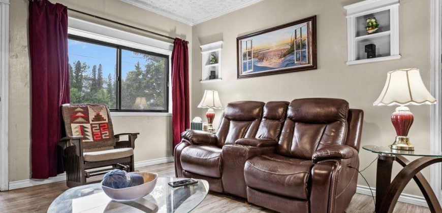 4 bedroom 2 bathroom house for sale. 108 Dundas St, Deseronto, On. $599,900