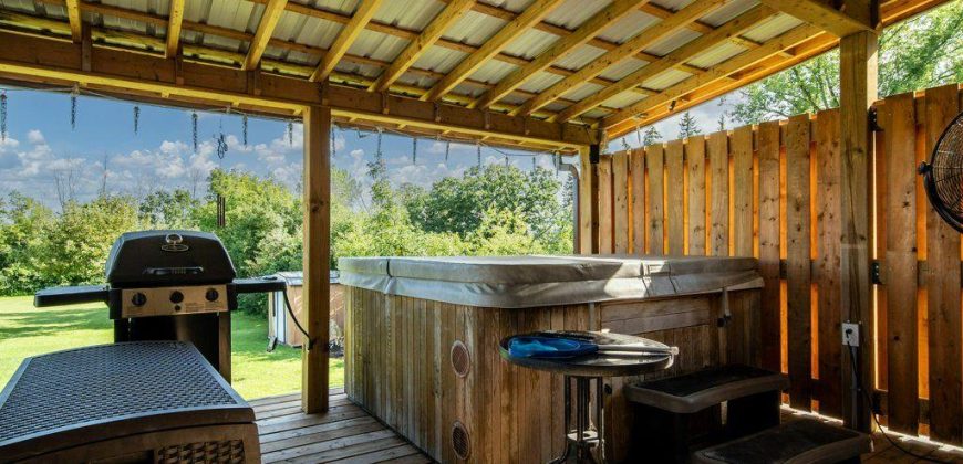 4 bedroom 2 bathroom house for sale. 108 Dundas St, Deseronto, On. $599,900