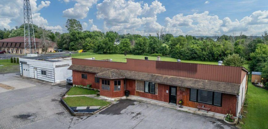 4 bedroom 2 bathroom house for sale. 108 Dundas St, Deseronto, On. $599,900