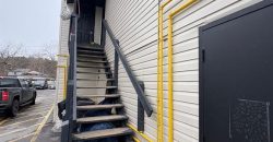 2 bedroom 1 bathroom apt for rent. 284 Front St, Unit #1, Quinte West. On. $1395 plus hydro