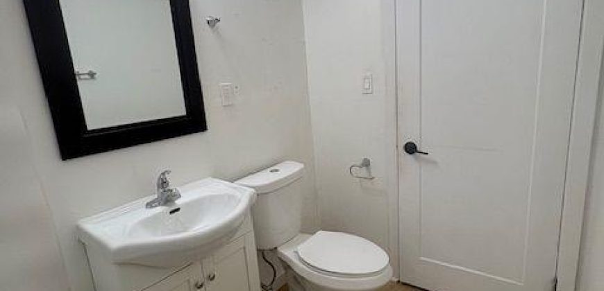 1 bedroom 1 bathroom apt for rent. 27 Dundas St E, Unit #1, Quinte West, On. $1,325 all incl.