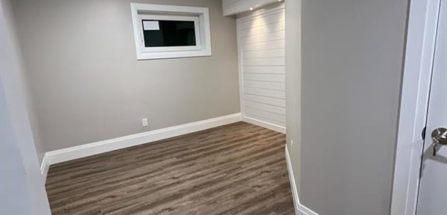 1 bedroom 1 bathroom apt for rent. 57 Salisbury Road, Prince Edward County, On. $1,500 all incl.