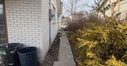 1 bedroom 1 bathroom apt for rent. 23 Robertson Lane Unit #A, Belleville, On.  $1500 plus 35% of utilities.