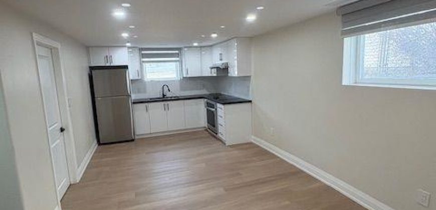 1 bedroom 1 bathroom apt for rent. 23 Robertson Lane Unit #A, Belleville, On.  $1500 plus 35% of utilities.