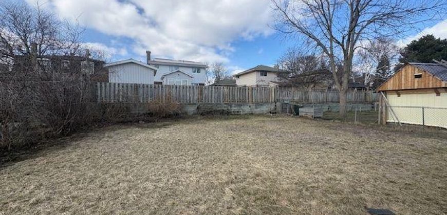 3 bedroom 2 bathroom apt for rent. 23 Robertson Lane, Belleville, On. $2450 per month plus 65% of utilities