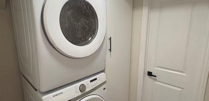 1 bedroom 1 bathroom apt for rent. 23 Robertson Lane Unit #A, Belleville, On.  $1500 plus 35% of utilities.