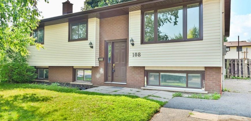 5 bedroom 2 bathroom house for sale. 108 Nicholas St, Quinte West, On. $469,000