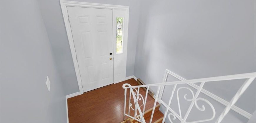 5 bedroom 2 bathroom house for sale. 108 Nicholas St, Quinte West, On. $469,000