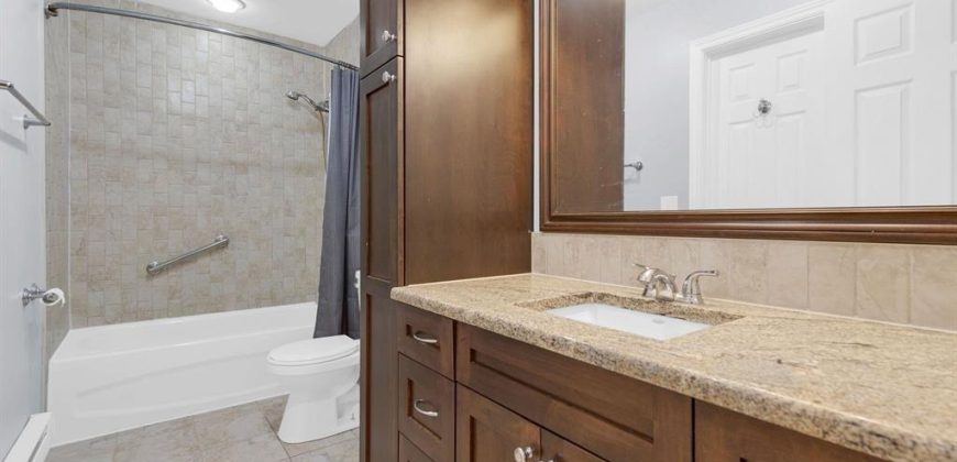 5 bedroom 2 bathroom house for sale. 108 Nicholas St, Quinte West, On. $469,000