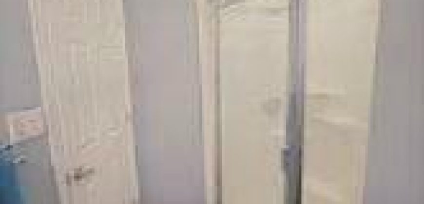 5 bedroom 2 bathroom house for sale. 108 Nicholas St, Quinte West, On. $469,000