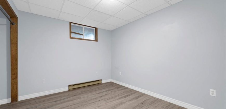 5 bedroom 2 bathroom house for sale. 108 Nicholas St, Quinte West, On. $469,000