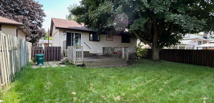 5 bedroom 2 bathroom house for sale. 108 Nicholas St, Quinte West, On. $469,000