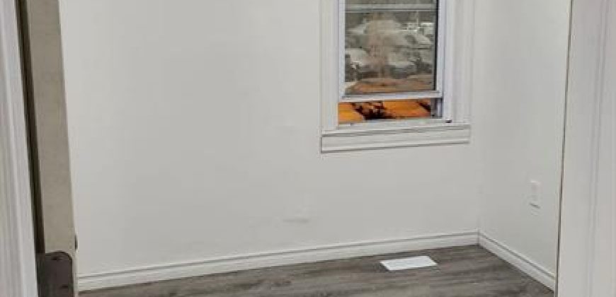 1 bedroom 1 bathroom apt for rent. 27 Dundas Street E, Unit #2, Quinte West, On. $1,450 all inclusive.