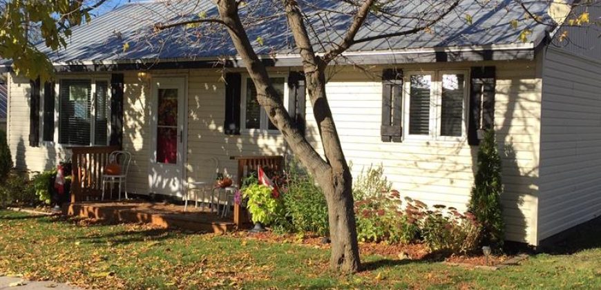 2 bedroom 1 bathroom home for sale. 14 Bay Avenue, Prince Edward County, On. $569,000