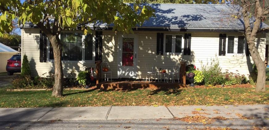 2 bedroom 1 bathroom home for sale. 14 Bay Avenue, Prince Edward County, On. $569,000
